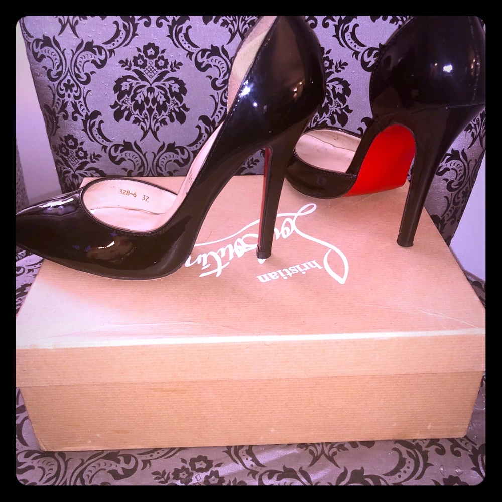 Christian Louboutin pointed pump